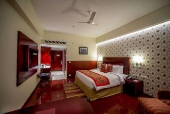 Deluxe King Bed Room view 2